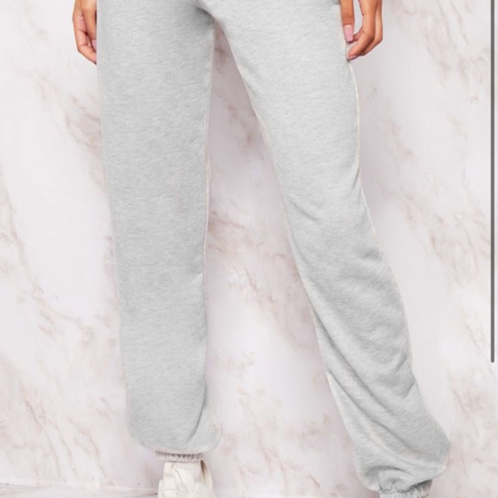 PrettyLittleThing Gray Sweatpants